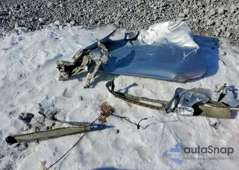 2024 Toyota Sienna Le z USA, uszkodzony, nr VIN 5TDKSKFC5RS120810